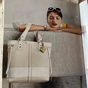 NWOT Coach 65th Anniversary Hampton Stripe Slim Tote Natural/WHT Carryall 10381